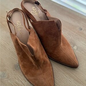 42 GOLD Women's Tan Suede Mules